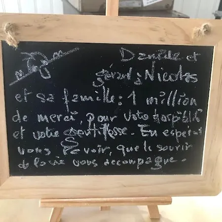 De Charme Pour Sejour Tranquille A Deux Apartment *